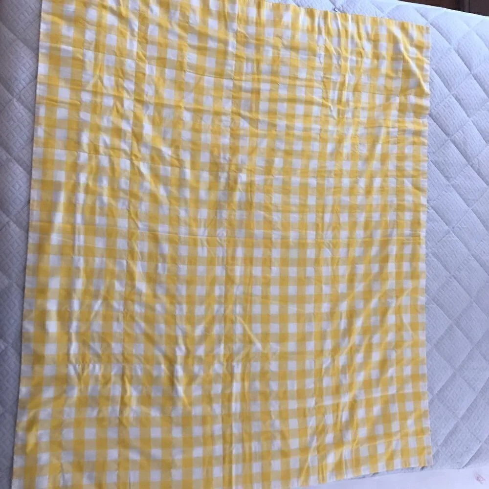 🛒 $15 Vintage Yellow Check Baby Blanket 51